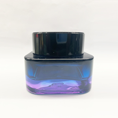 La pintura de los tarros de la crema del vidrio del cuadrado 50g electrochapa a Logo With Plastic Cap
