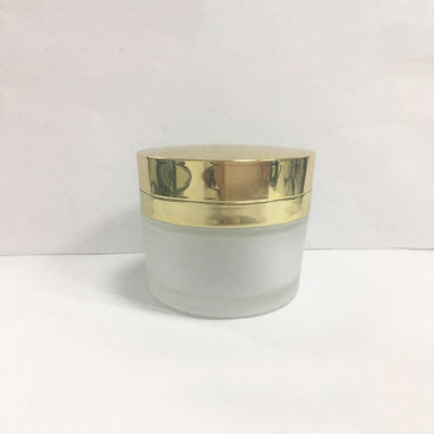 Tarro redondo del vidrio esmerilado 50g derecho con forma clásica del casquillo del oro