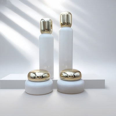 Envases cosméticos Botella de loción de vidrio Jar de crema Contenedores para el cuidado de la piel con tapa redonda de oro