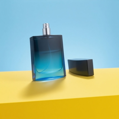 Botella de perfume vacía de lujo y elegante de vidrio cuadrado de 100 ml con pulverizador de bomba, color negro y azul degradado, cuello de 15 mm